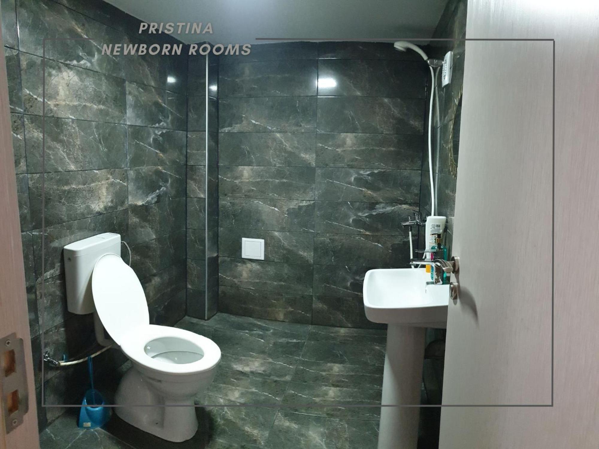 Pristina Newborn Rooms Екстериор снимка